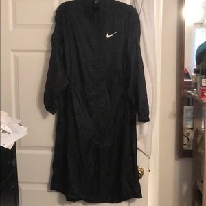 NWOT Nike Sportswear lightweight trench